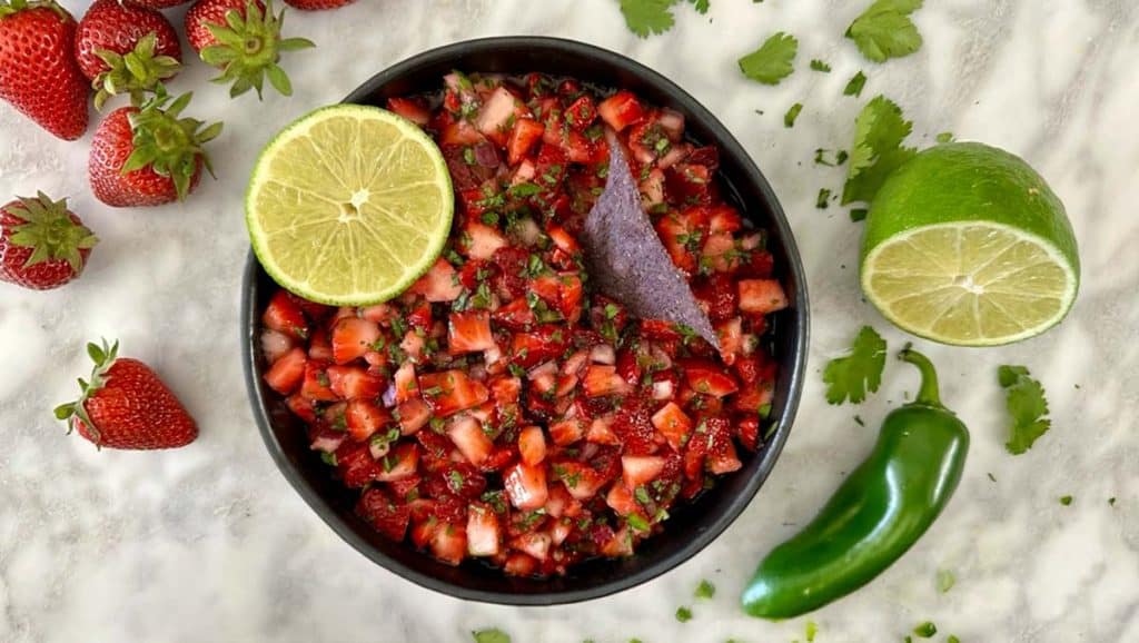 strawgerry salsa